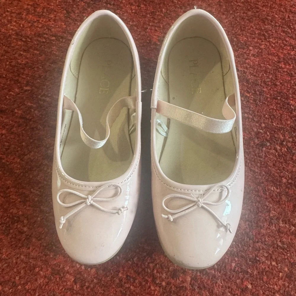 UGG lot size